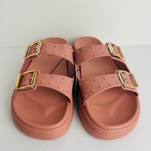 NWT Niki Slip On Sandals Women's 10 Pink Wide Strap Gold Buckle Studded Sandals
